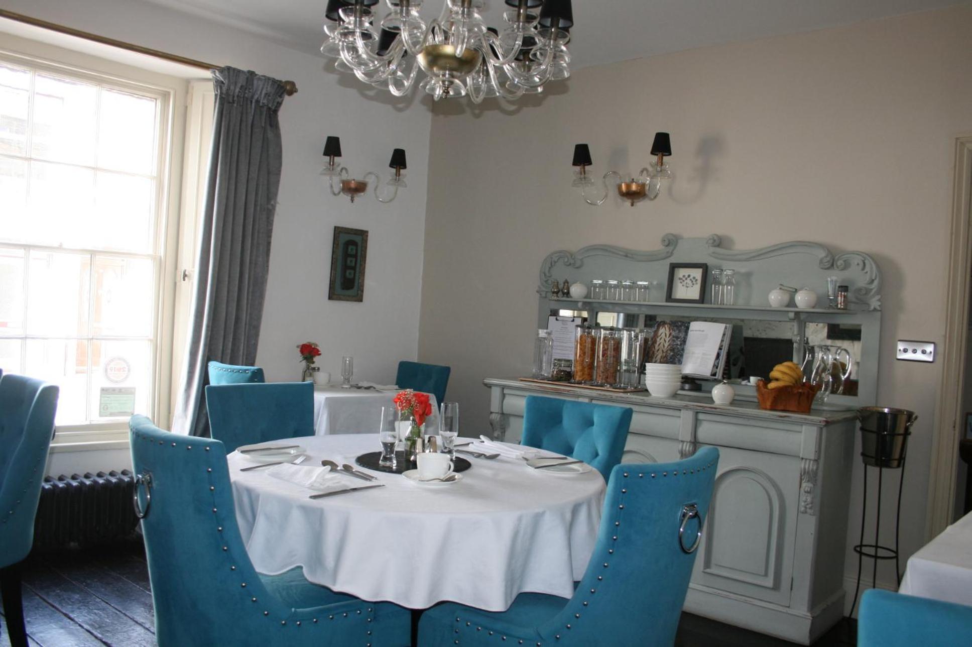 The New White Lion Hotel Llandovery Exterior foto